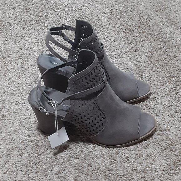 Women's American Eagle Faux Suede Look Shoes Size US 12. NWT. - Picture 1 of 7